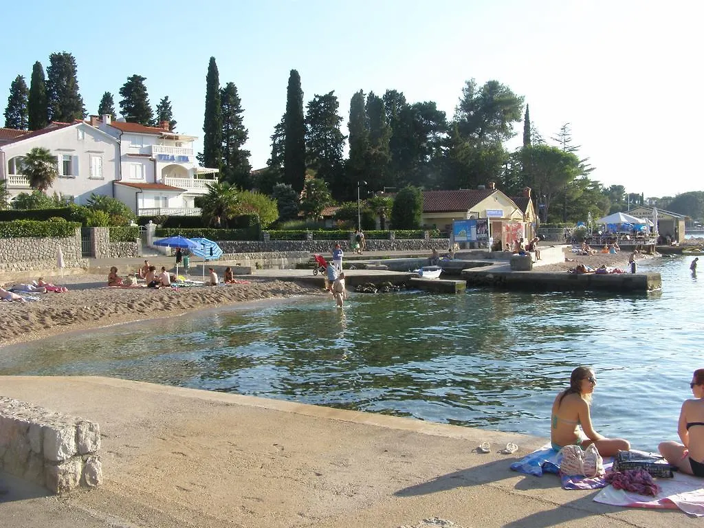 Apartment Hemingway Malinska Croatia