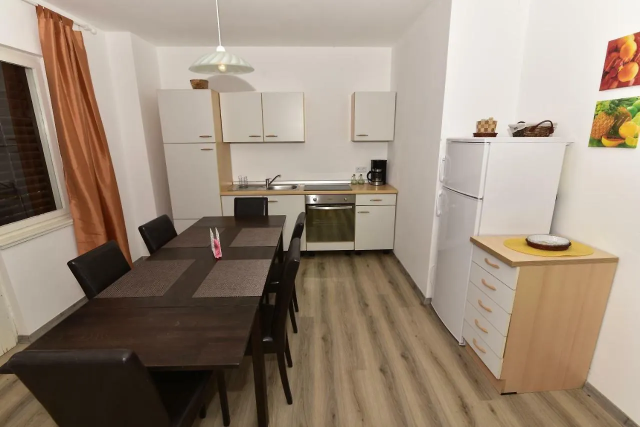Apartment Hemingway Malinska