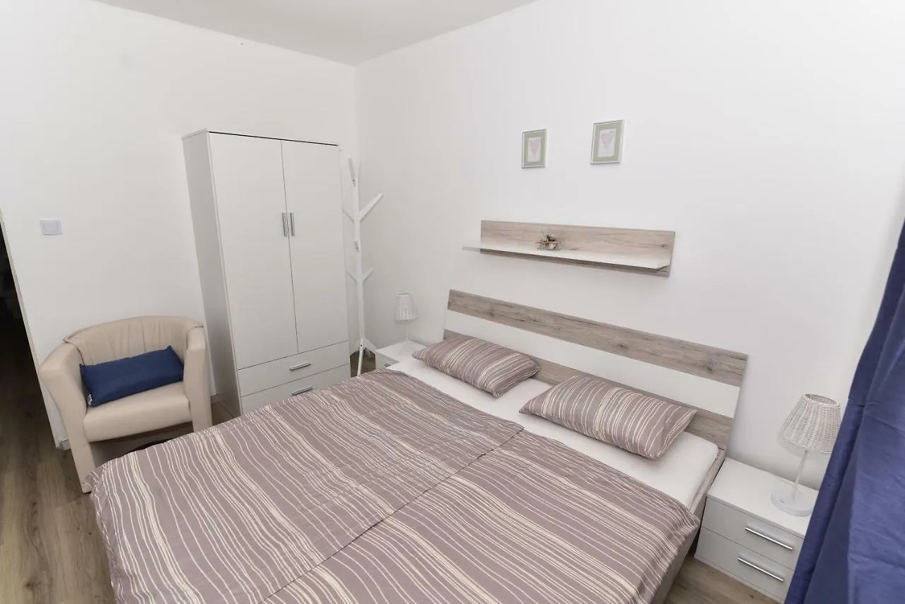 Apartment Hemingway Malinska 0*,  Croatia