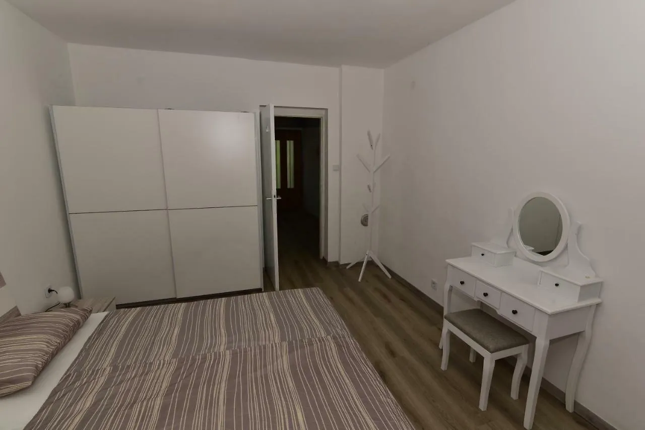 Apartment Hemingway Malinska Croatia