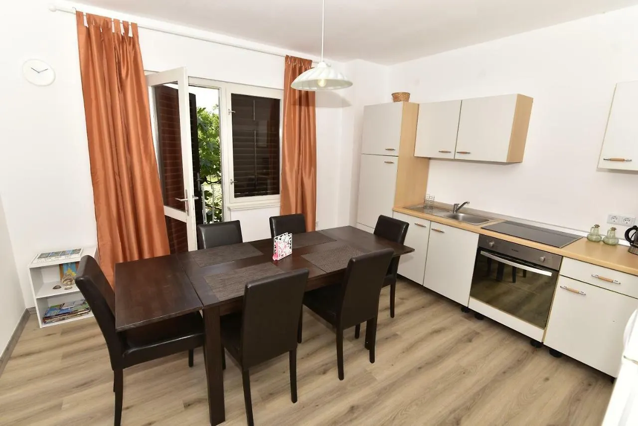 Apartment Hemingway Malinska