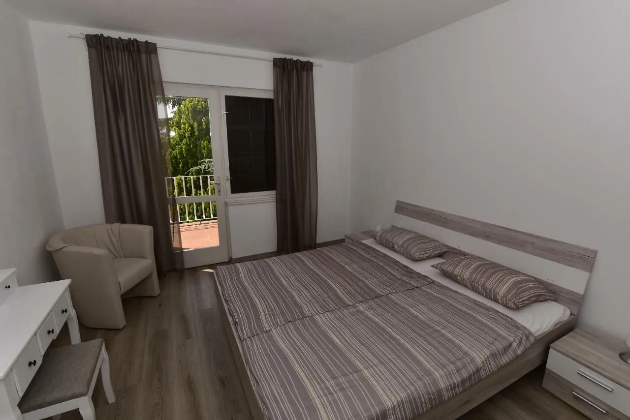 Apartment Hemingway Malinska