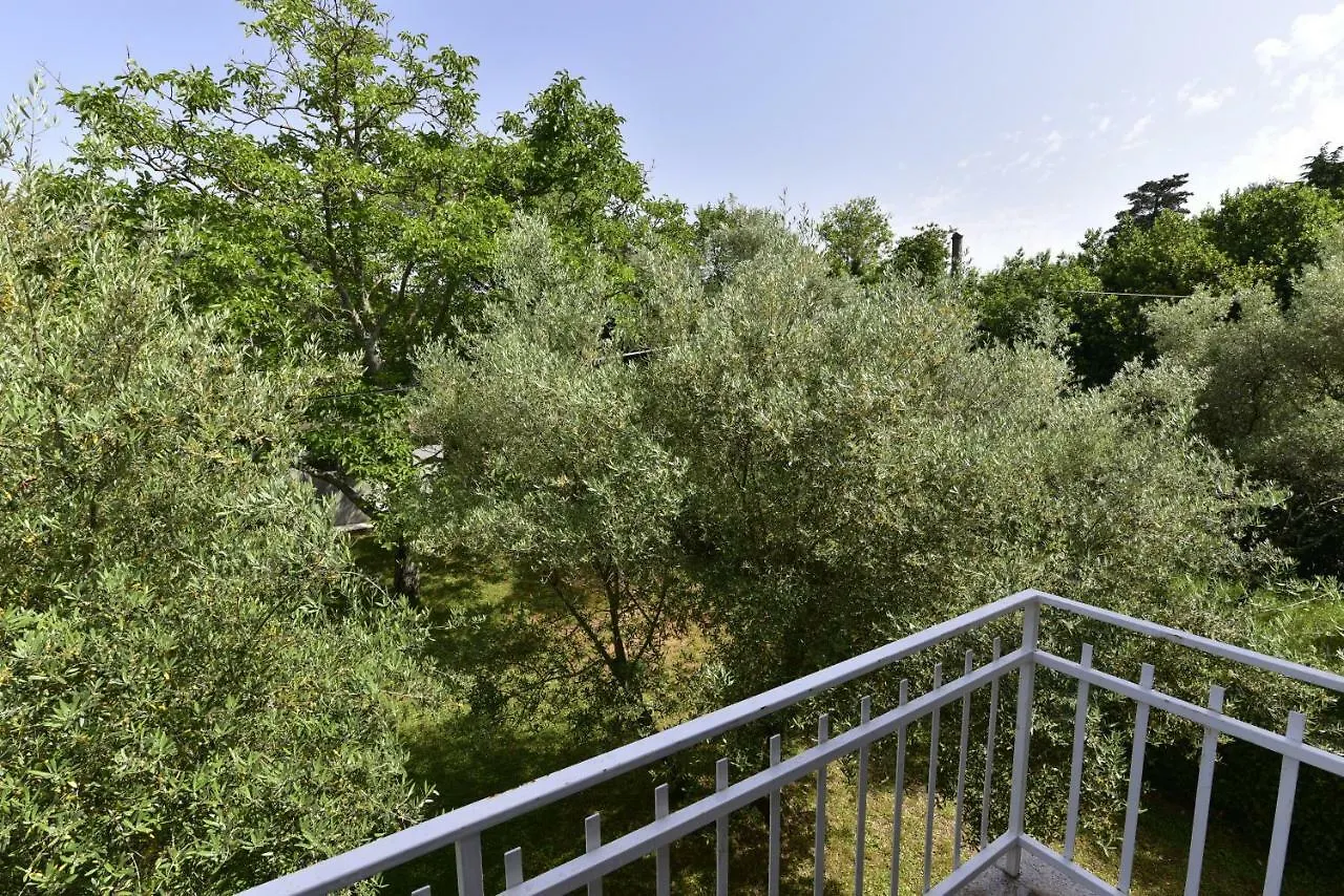 Apartment Hemingway Malinska 0*,